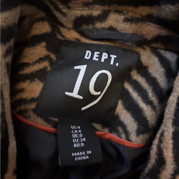 Tiger Print Coat - Picture 2 of 3